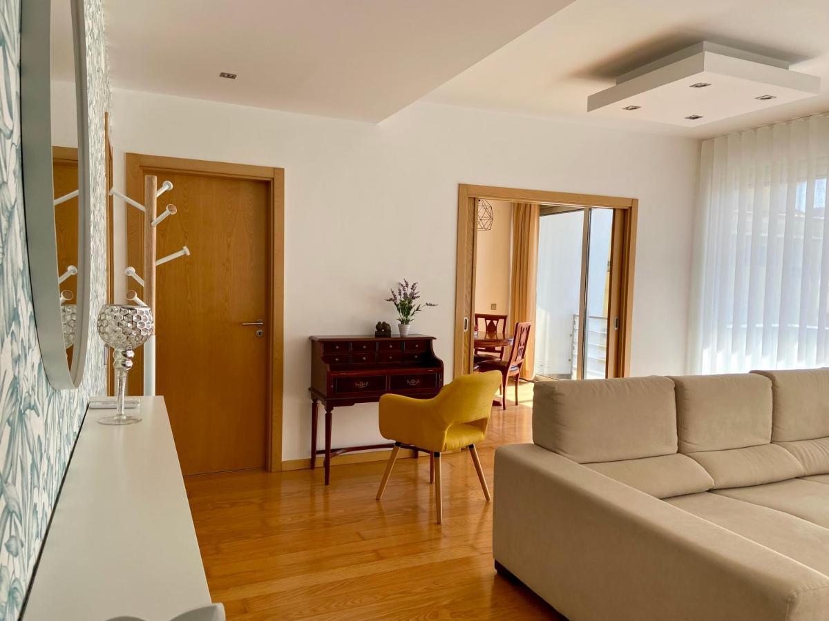 Apartamento O Albuquerque - Centro Cidade Alcobaça Esterno foto