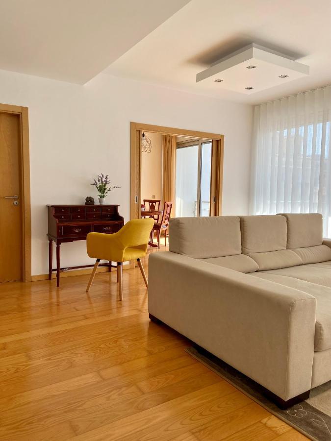 Apartamento O Albuquerque - Centro Cidade Alcobaça Esterno foto